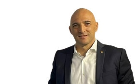 IA al lavoro in banca: la videosorveglianza secondo Hanwha Vision