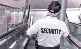 “Potremmo, ma non possiamo”: la crescita della richiesta di vigilanza privata si scontra con ostacoli normativi e tempi insostenibili